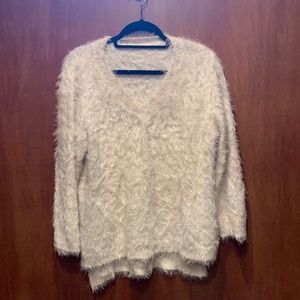 Fuzzy soft sweater size XL
